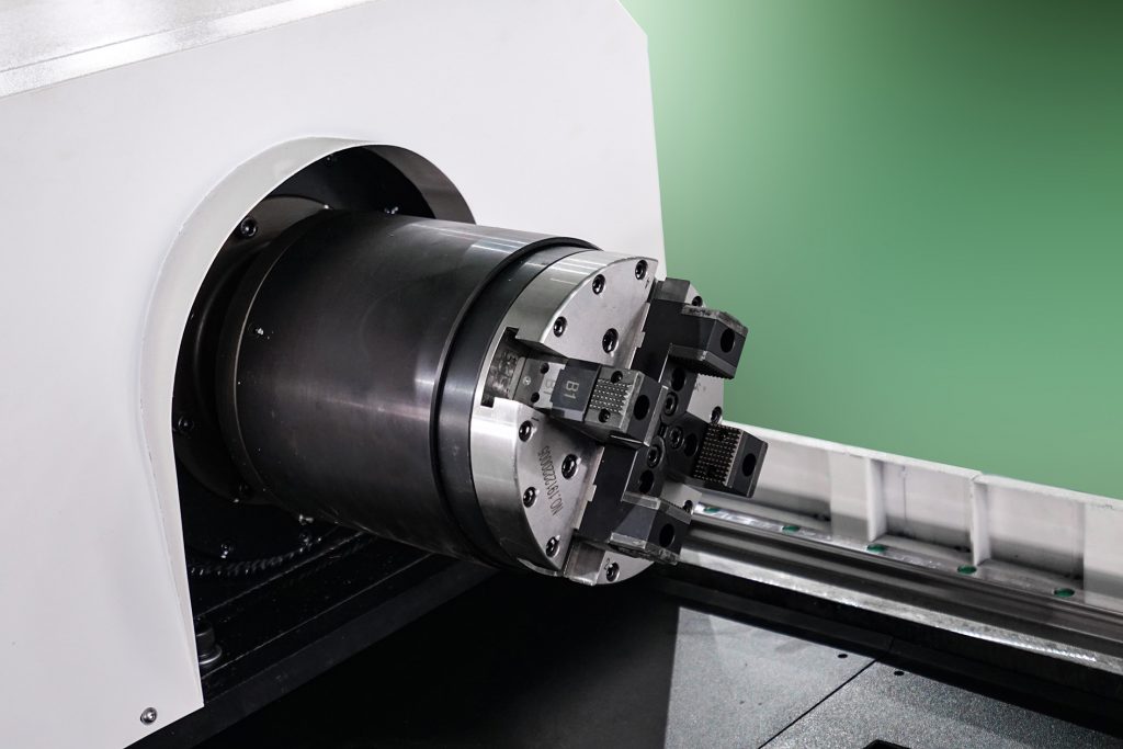 metal cnc fiber laserskærer laserskæremaskine til jernstål aluminium kobberpladeplade